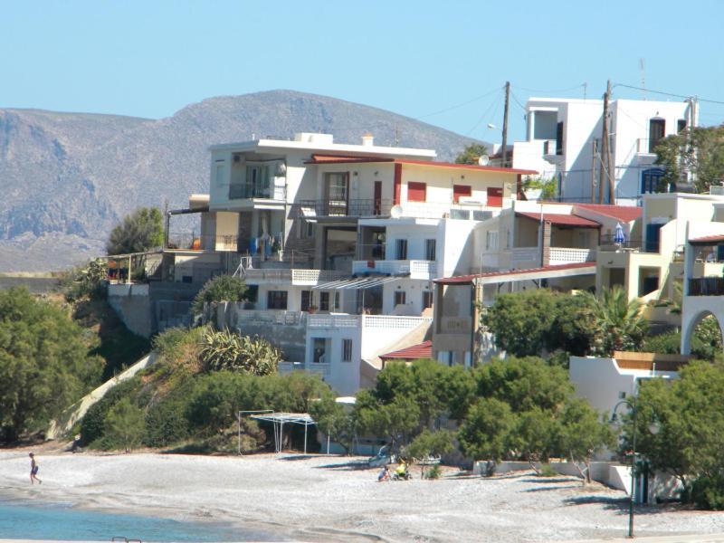 Themis Hotel Myrties Buitenkant foto