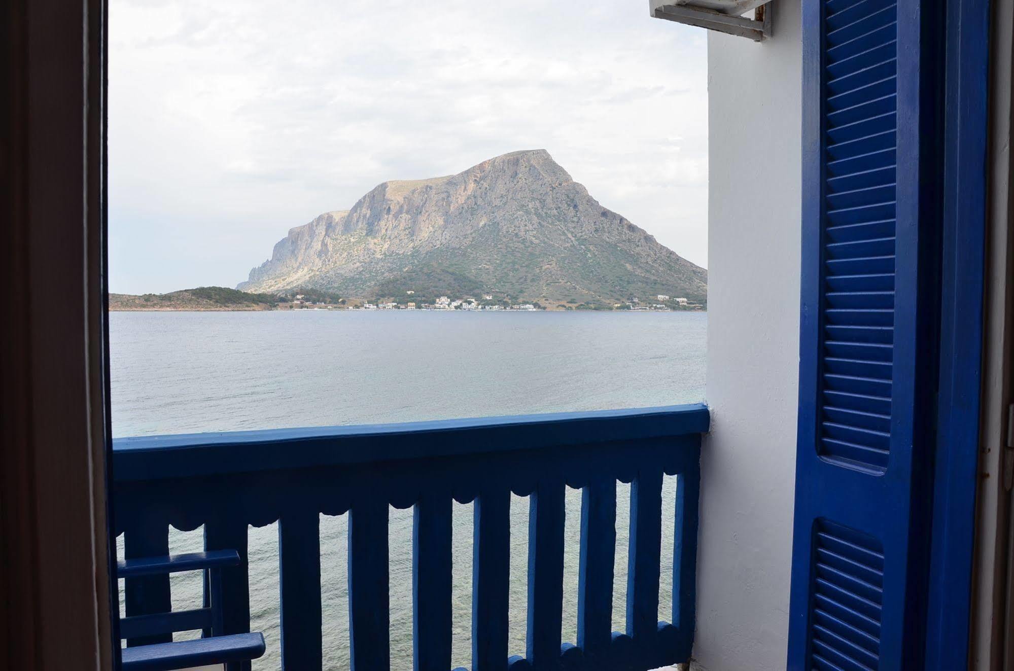 Themis Hotel Myrties Buitenkant foto