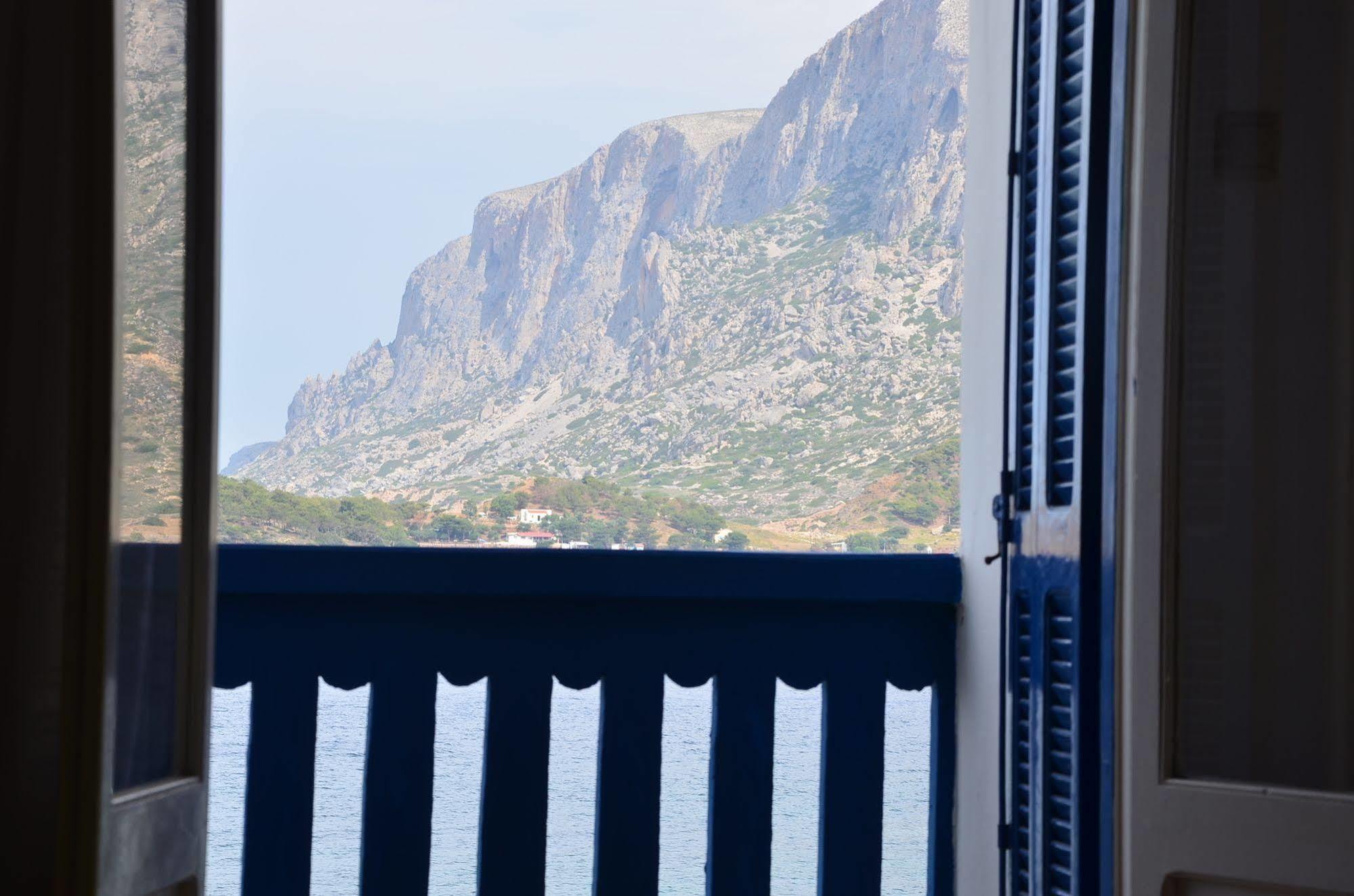 Themis Hotel Myrties Buitenkant foto