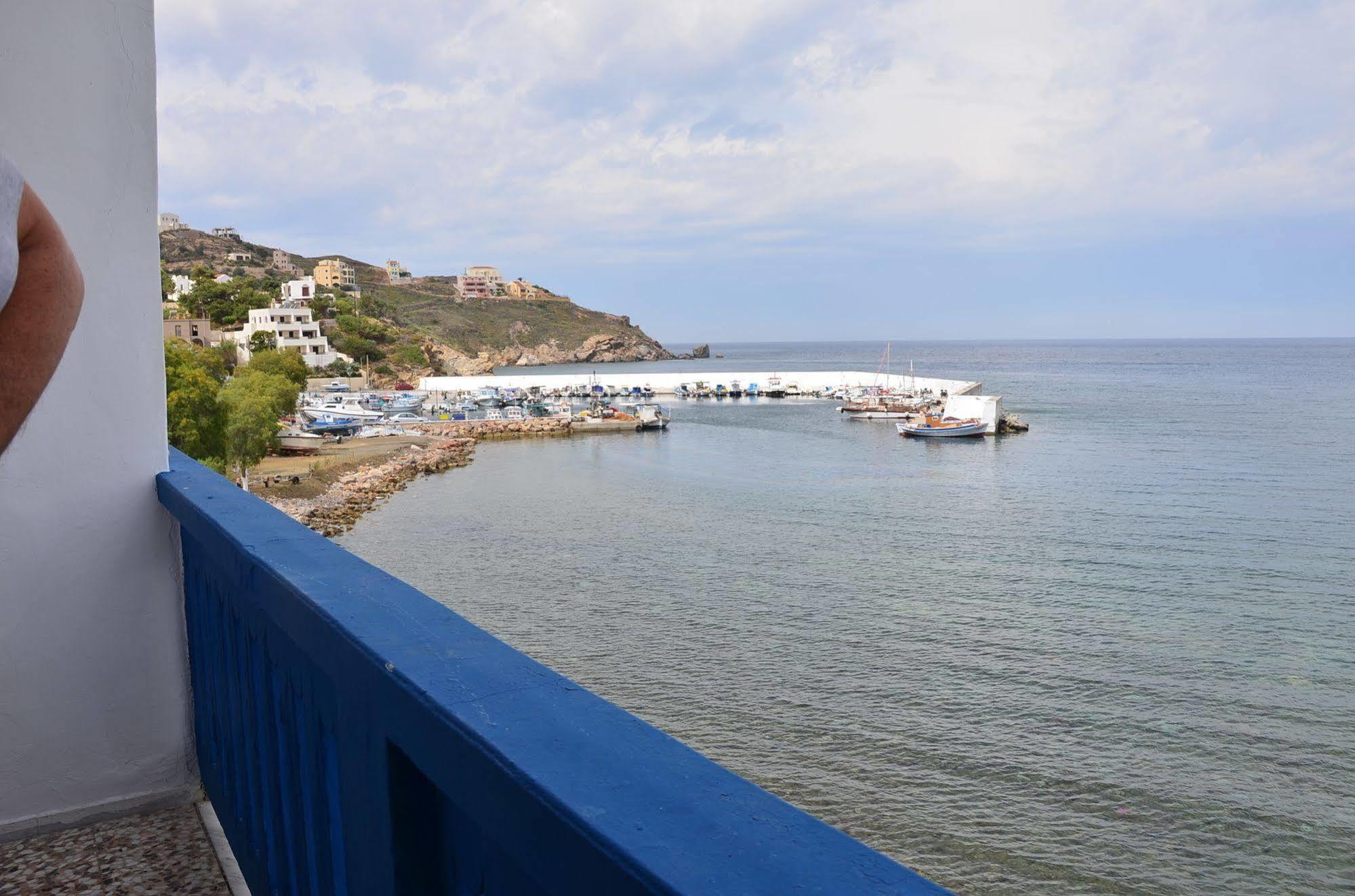 Themis Hotel Myrties Buitenkant foto